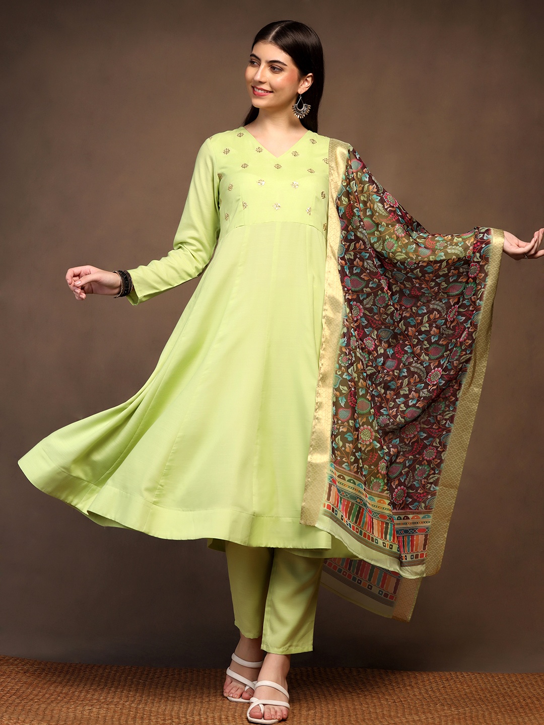Moda Rapido Floral Embroidered Cotton Blend V-Neck Empire Kurta With Trousers And Dupatta, Green
Moda Rapido Floral Embroidered Cotton Blend V-Neck Empire Kurta With Trousers And Dupatta, Green