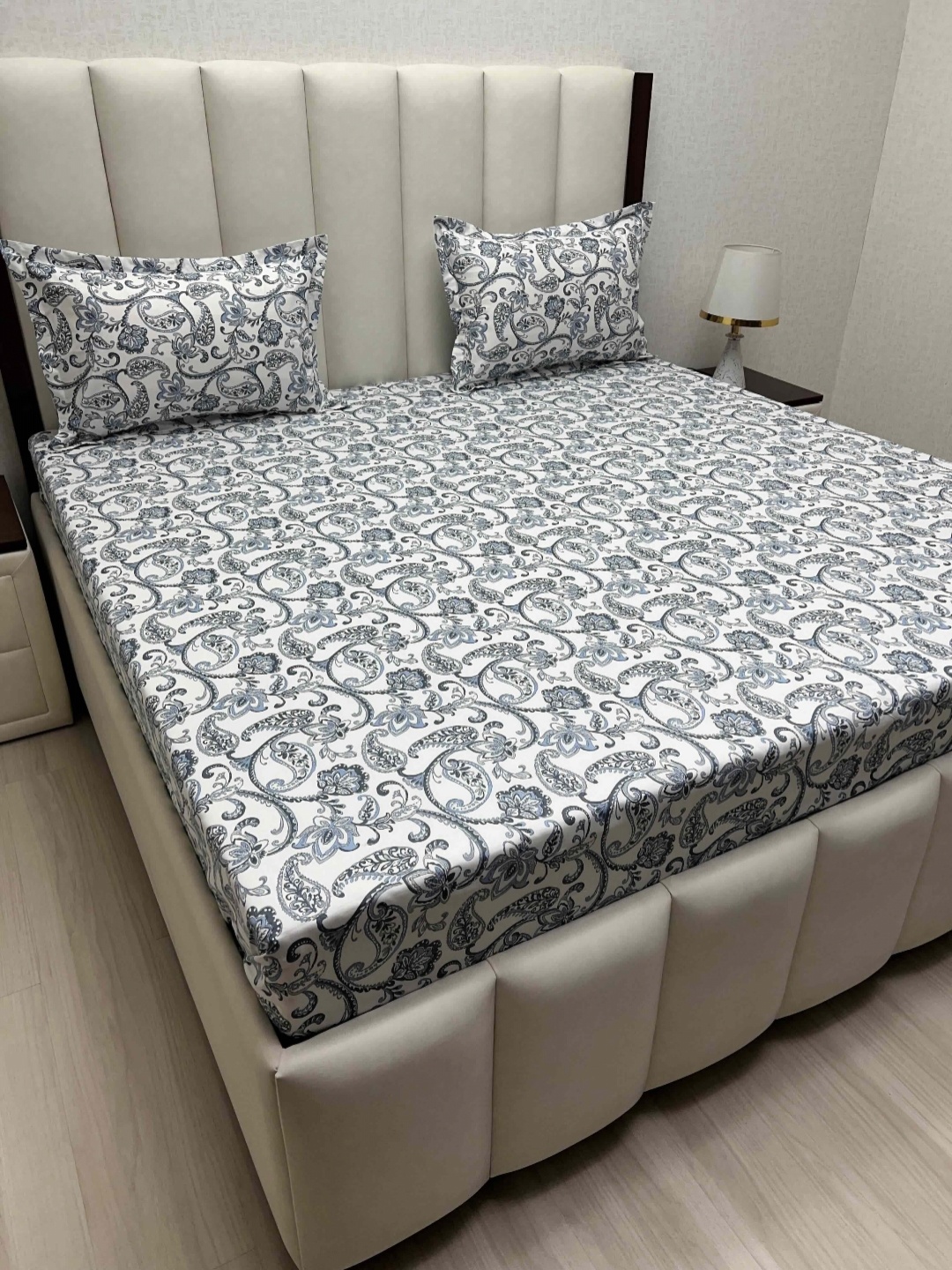 Pure Decor White Floral Printed Pure Cotton 380 TC Queen Bedsheet Set-2.28 m x 2.54 m
Pure Decor White Floral Printed Pure Cotton 380 TC Queen Bedsheet Set-2.28 m x 2.54 m