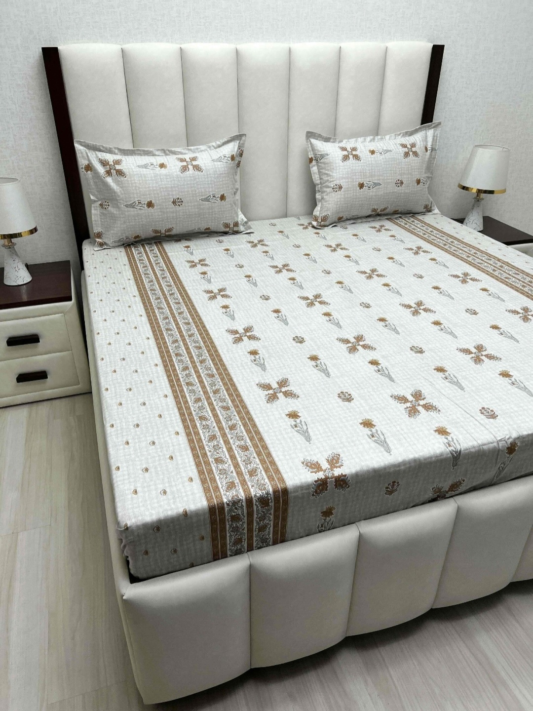 Pure Decor Royal Passion Grey Printed Cotton 380 TC Queen Bedsheet Set 2.28 m x 2.54 m
Pure Decor Royal Passion Grey Printed Cotton 380 TC Queen Bedsheet Set 2.28 m x 2.54 m