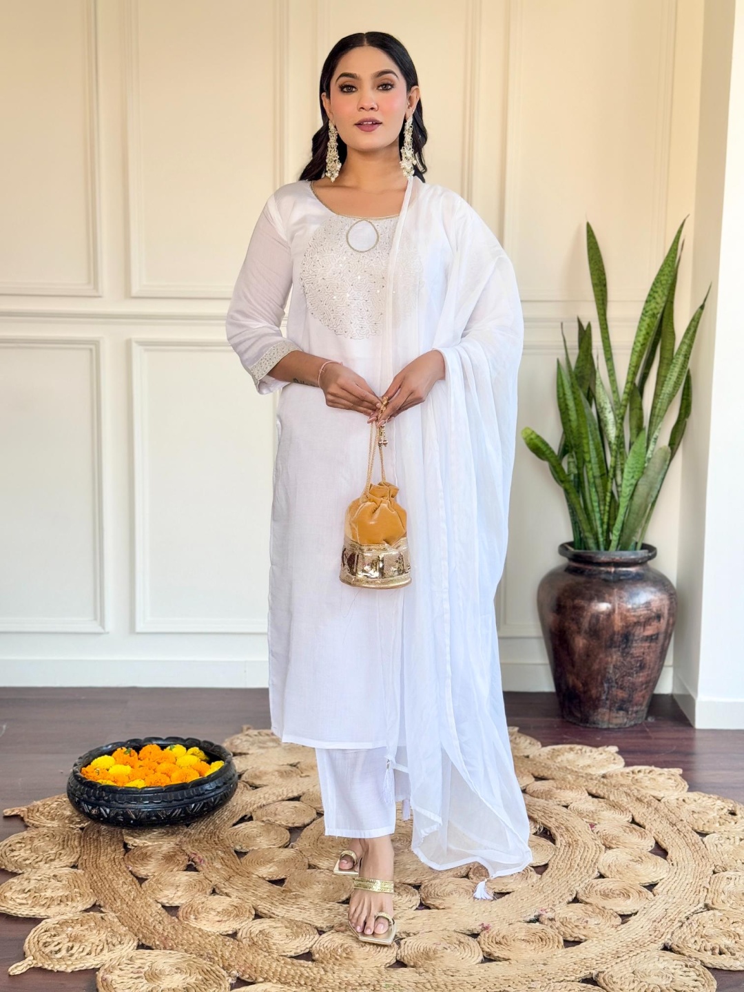 Moda Rapido Ethnic Motifs Embroidered Straight Kurta With Trousers & Dupatta, White
Moda Rapido Ethnic Motifs Embroidered Straight Kurta With Trousers & Dupatta, White