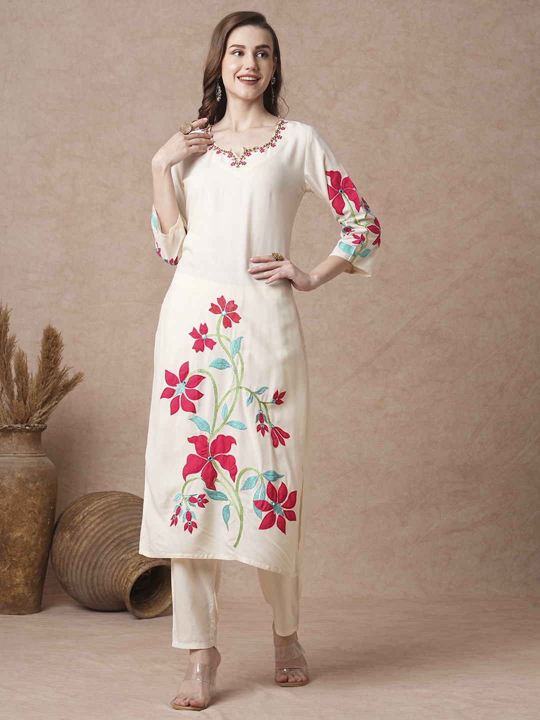 FASHOR Women Floral Embroidered Regular Patchwork Kurta with Trousers, Cream
FASHOR Women Floral Embroidered Regular Patchwork Kurta with Trousers, Cream