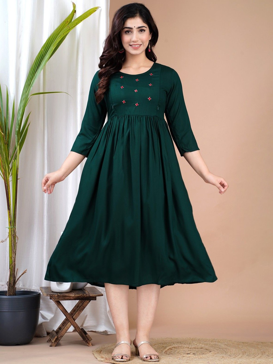 TROPWEAR Round Neck Floral Embroidered Maternity Fit And Flare Ethnic Dresses, Green
TROPWEAR Round Neck Floral Embroidered Maternity Fit And Flare Ethnic Dresses, Green