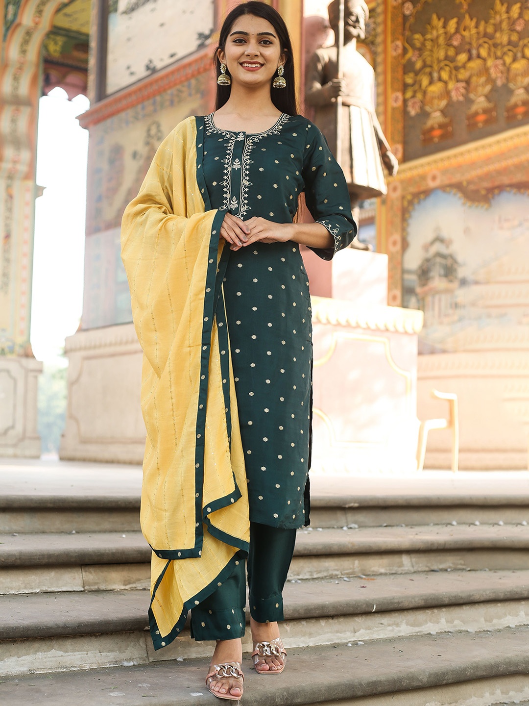 sewingkrafts Women Ethnic Motifs Embroidered Regular Kurta with Palazzos & With Dupatta, Green
sewingkrafts Women Ethnic Motifs Embroidered Regular Kurta with Palazzos & With Dupatta, Green