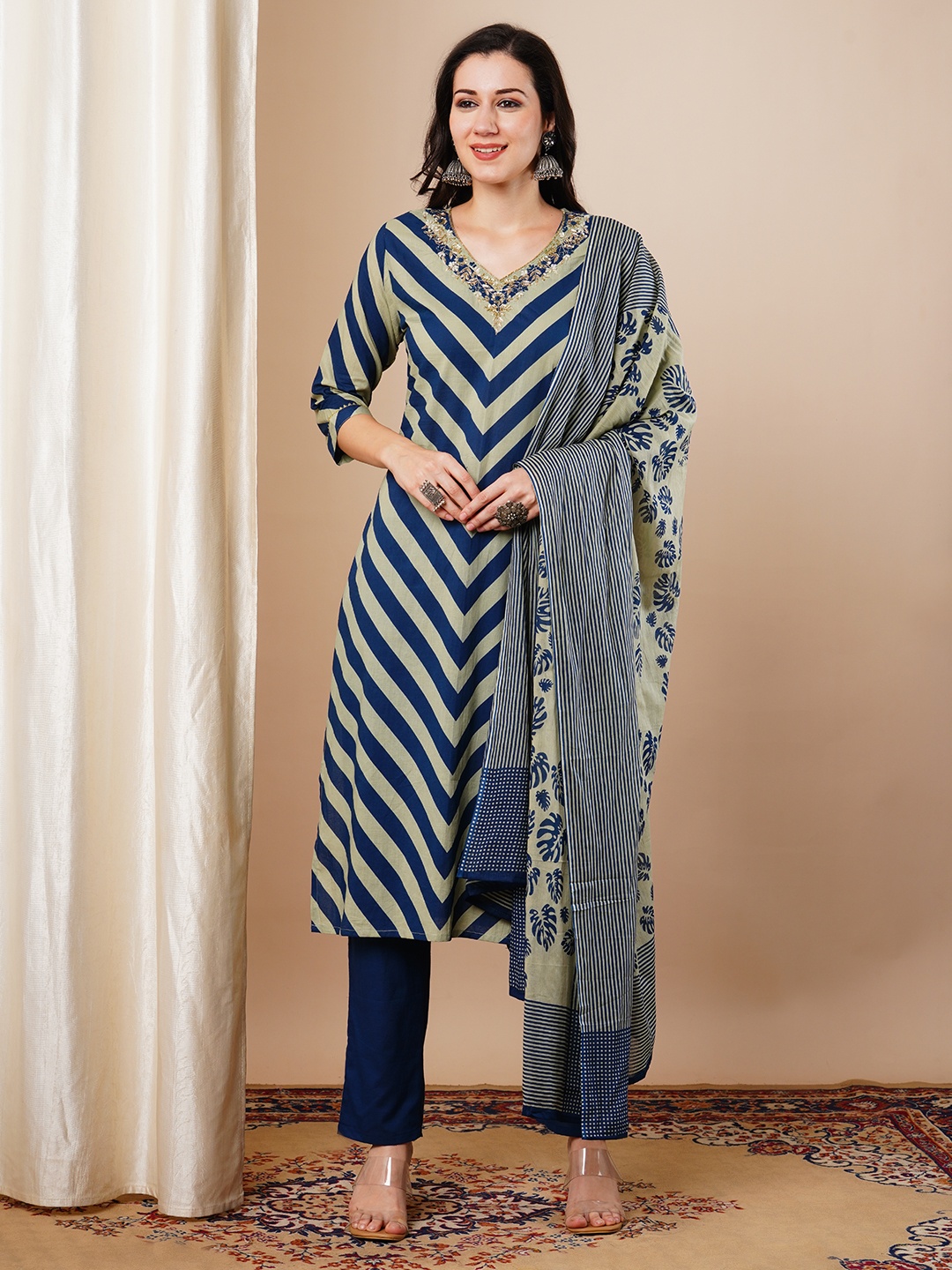 FASHOR Women Printed Regular Zardozi Pure Cotton Kurta with Trousers & With Dupatta, Blue
FASHOR Women Printed Regular Zardozi Pure Cotton Kurta with Trousers & With Dupatta, Blue