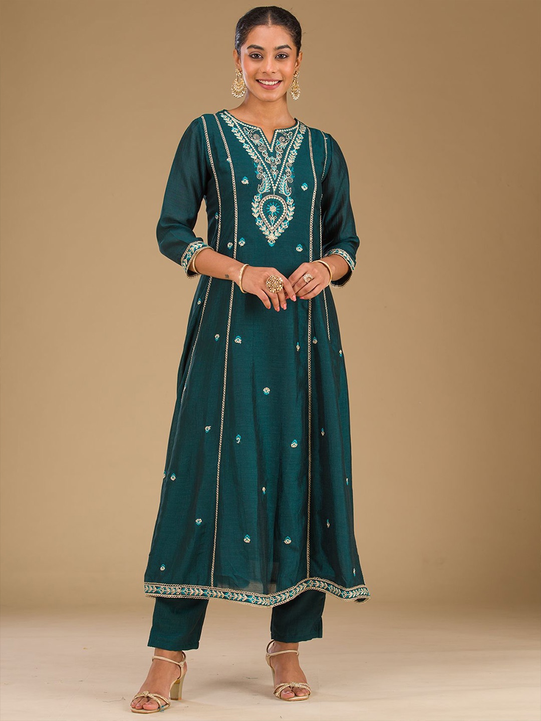 Koskii Paisley Embroidered Thread Work Raw Silk A-Line Kurta With Trousers & Dupatta, Blue
Koskii Paisley Embroidered Thread Work Raw Silk A-Line Kurta With Trousers & Dupatta, Blue
