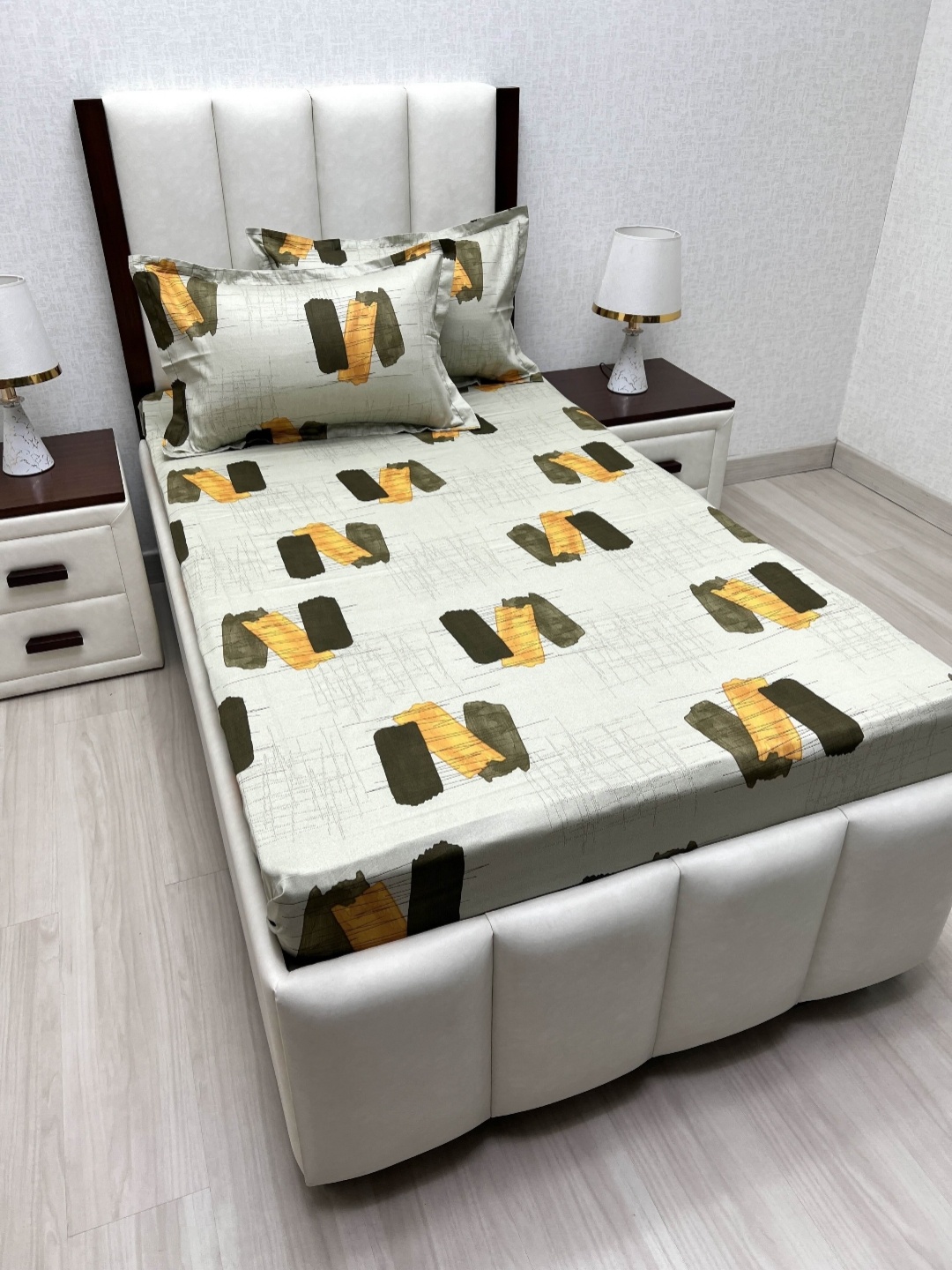 Pure Decor Lounge Fur Grey Printed Pure Cotton 210TC Single Bedsheet Sets 1.73 m x 2.36 m
Pure Decor Lounge Fur Grey Printed Pure Cotton 210TC Single Bedsheet Sets 1.73 m x 2.36 m