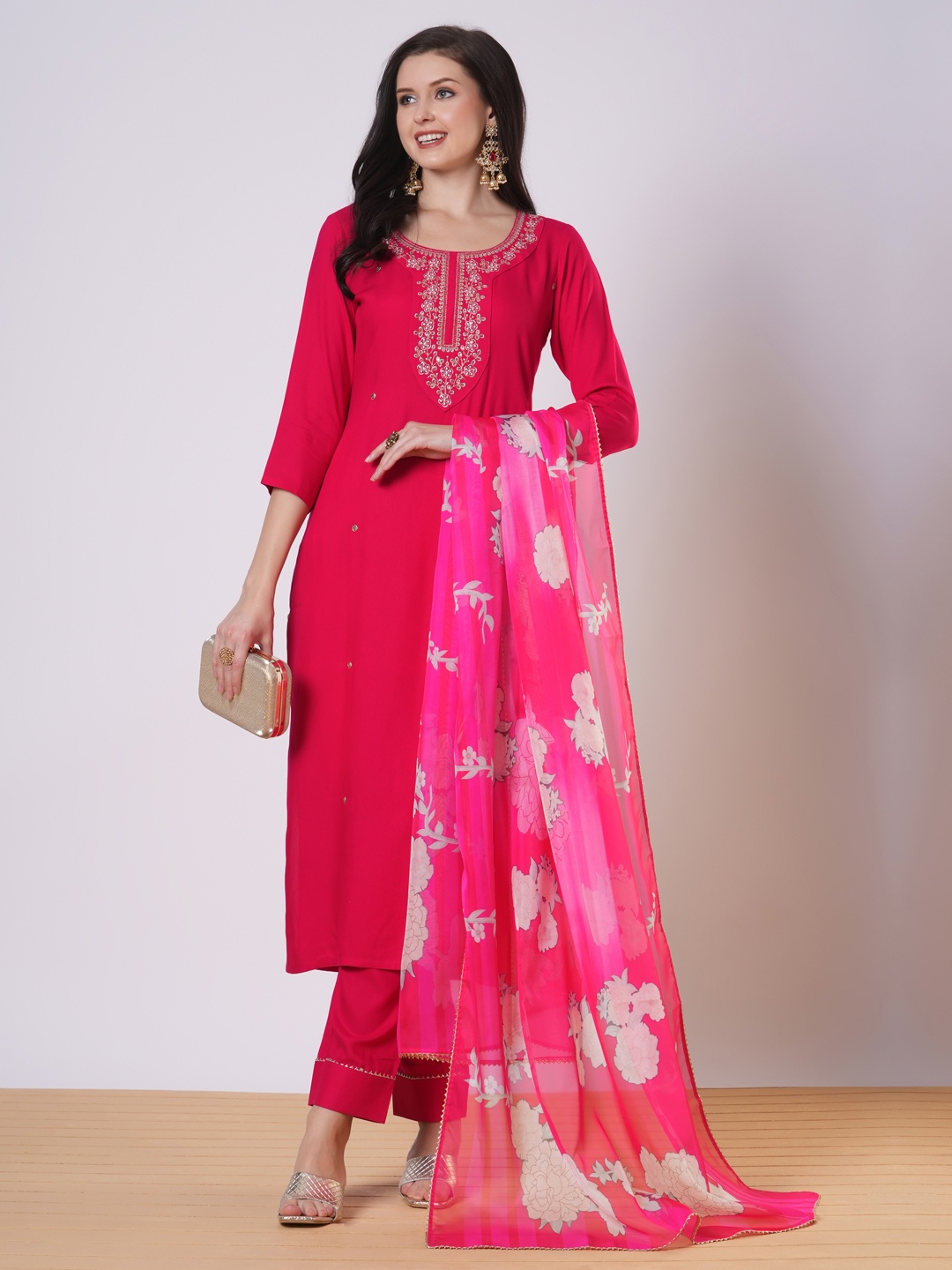 GoSriKi Women Ethnic Motifs Embroidered Regular Sequinned Kurta with Trousers & With Dupatta, Pink
GoSriKi Women Ethnic Motifs Embroidered Regular Sequinned Kurta with Trousers & With Dupatta, Pink