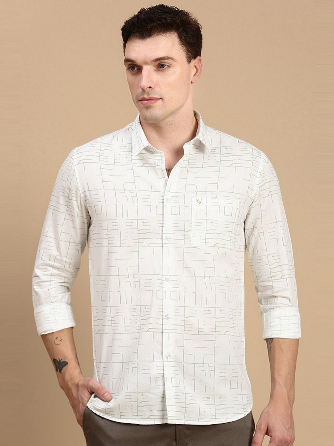 Classic Polo Men India Slim Fit Spread Collar Geometric Printed Cotton Casual Shirt, White
Classic Polo Men India Slim Fit Spread Collar Geometric Printed Cotton Casual Shirt, White