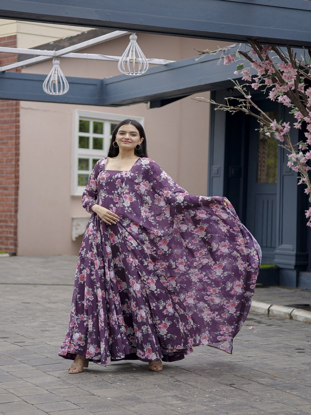 VARNI FABRICS Floral Printed Square Neck Georgette Maxi Gown Ethnic Dress with Dupatta, Purple
VARNI FABRICS Floral Printed Square Neck Georgette Maxi Gown Ethnic Dress with Dupatta, Purple