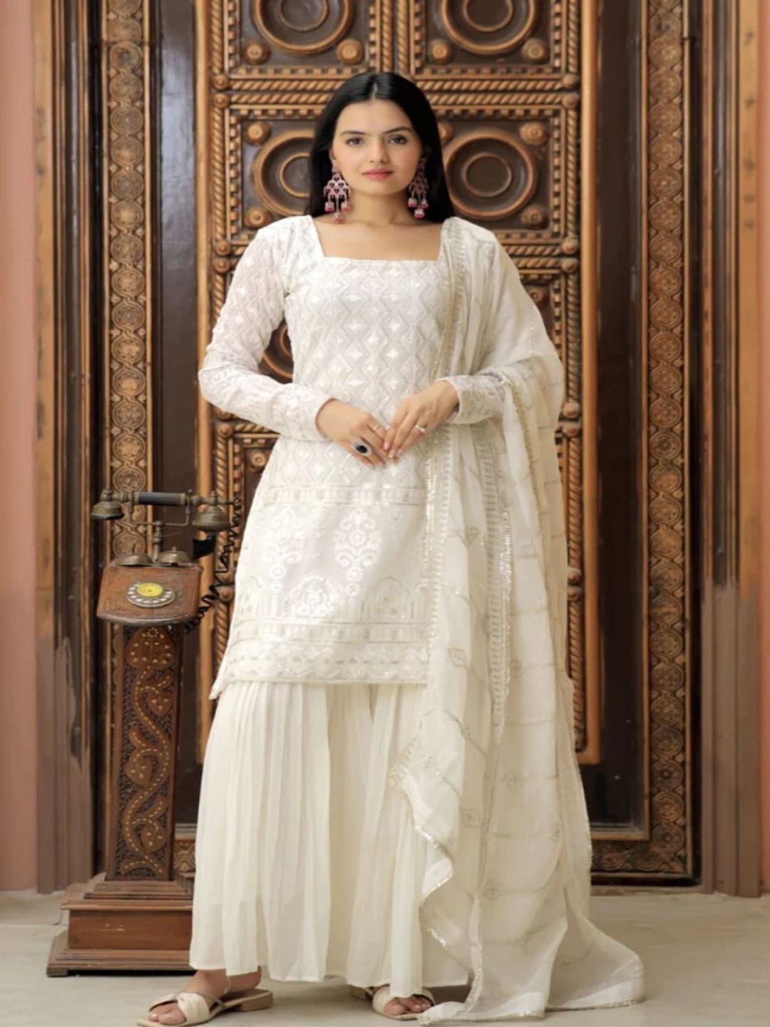 Ethnic Yard Floral Embroidered Sequinned Straight Kurta With Palazzos & Dupatta, White
Ethnic Yard Floral Embroidered Sequinned Straight Kurta With Palazzos & Dupatta, White