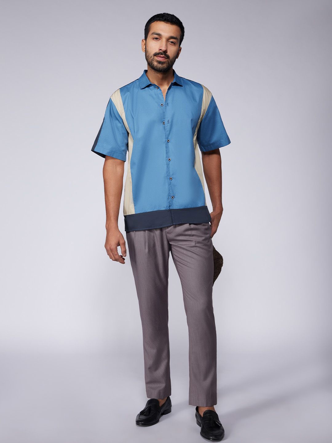 Bombay Shirt Company Men Premium Fit Spread Collar Colourblocked Cotton Casual Shirt, Blue
Bombay Shirt Company Men Premium Fit Spread Collar Colourblocked Cotton Casual Shirt, Blue