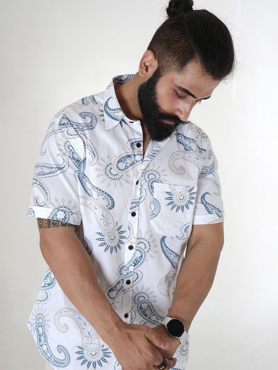 Style Matters Men Standard Fit Spread Collar Ethnic Motifs Printed Cotton Casual Shirt, White
Style Matters Men Standard Fit Spread Collar Ethnic Motifs Printed Cotton Casual Shirt, White