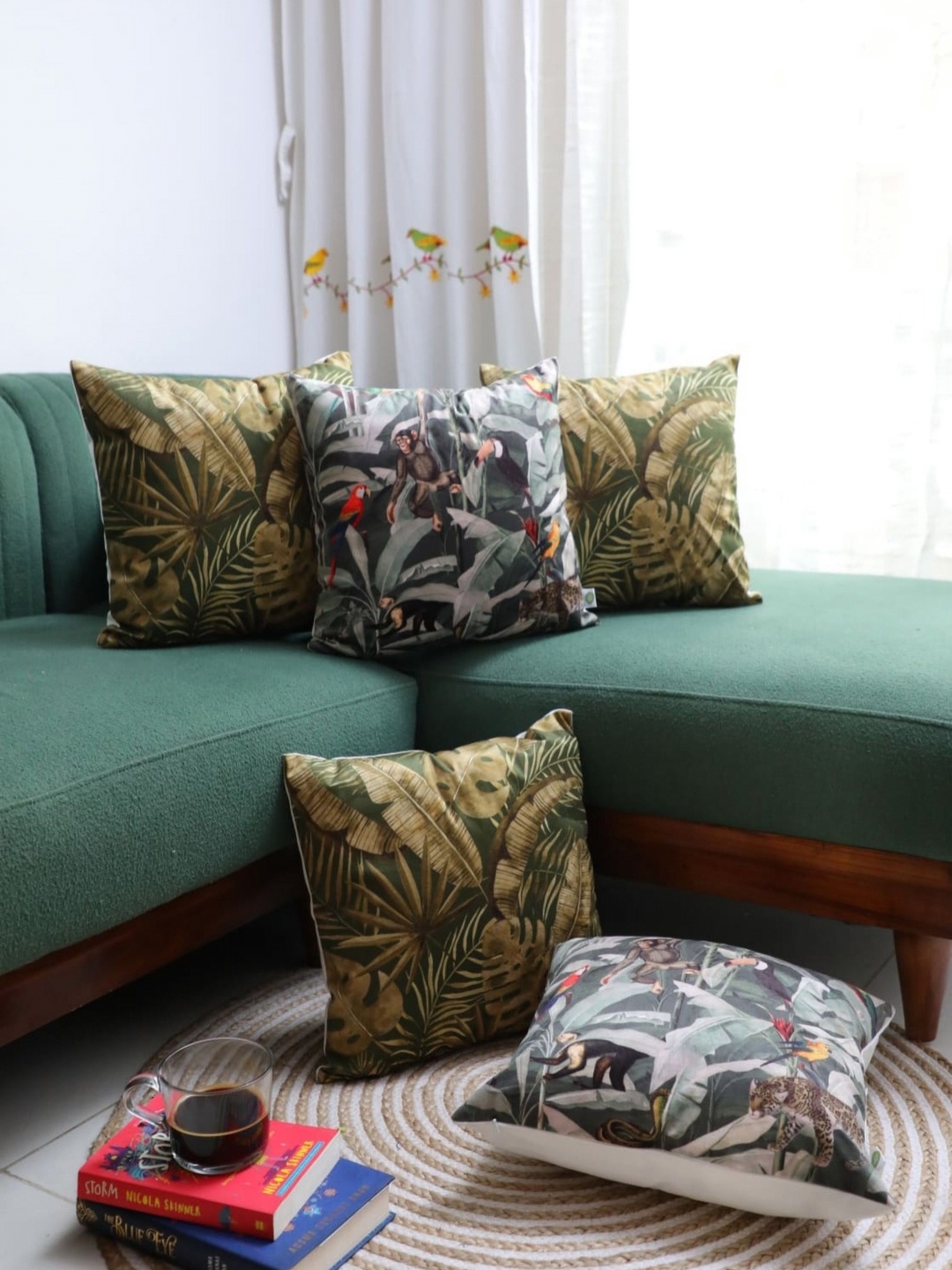 LUSHLYF Jungle Rhapsody X Rainforest Green 5 Pcs Printed Velvet Square Cushion Covers
LUSHLYF Jungle Rhapsody X Rainforest Green 5 Pcs Printed Velvet Square Cushion Covers
