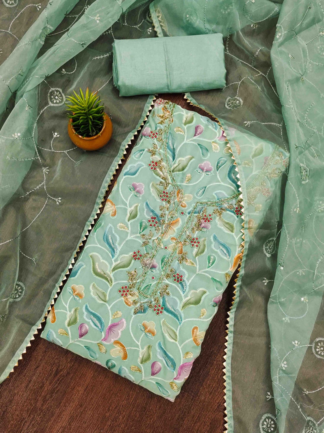 Blissta Floral Embroidered Sequinned Work Organza Unstitched Dress Material, Green
Blissta Floral Embroidered Sequinned Work Organza Unstitched Dress Material, Green