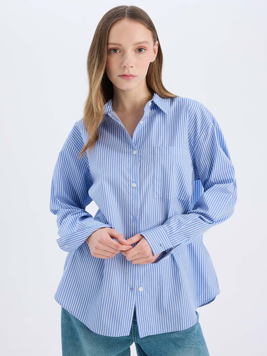 DeFacto Women Relaxed Fit Spread Collar Vertical Striped Cotton Casual Shirt, Blue
DeFacto Women Relaxed Fit Spread Collar Vertical Striped Cotton Casual Shirt, Blue