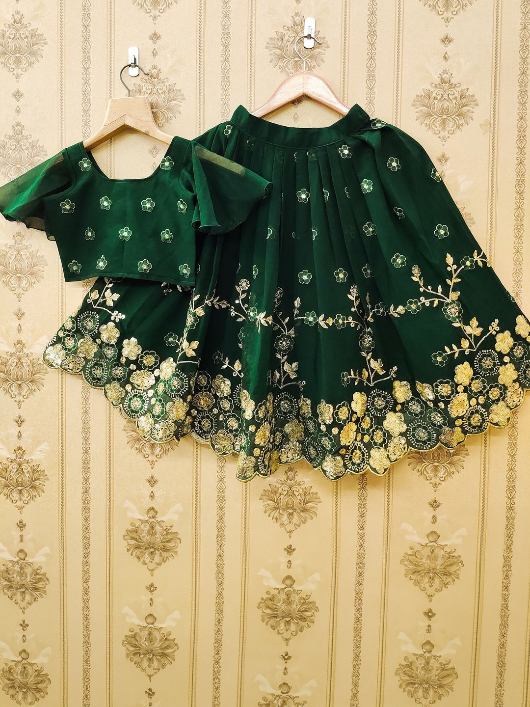 BAESD Girls Embroidered Sequinned Silk Georgette Ready To Wear Lehenga & Blouse, Green
BAESD Girls Embroidered Sequinned Silk Georgette Ready To Wear Lehenga & Blouse, Green