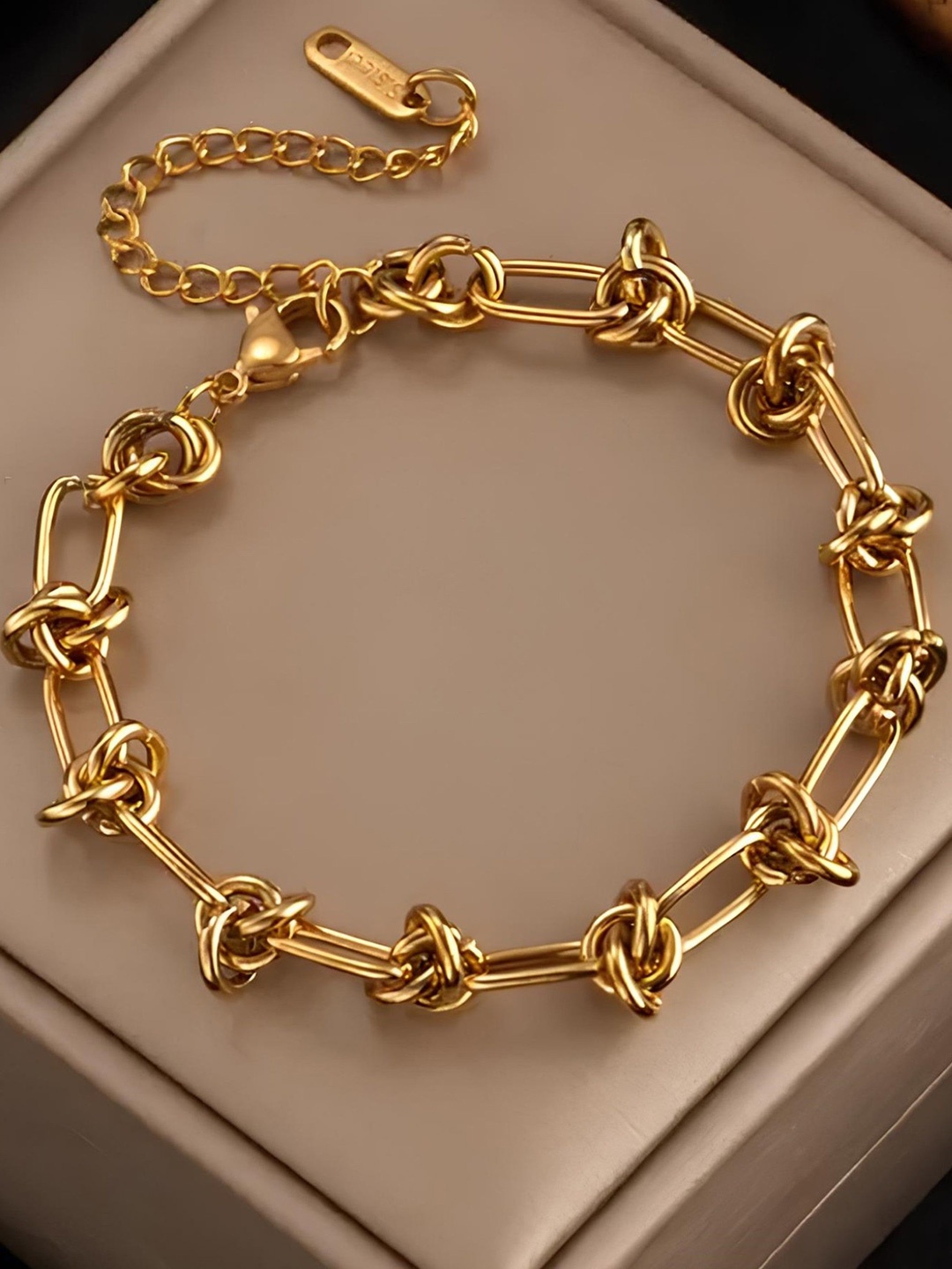 KARISHMA KREATIONS Stainless Steel 18K Gold-Plated Anti-Tarnish Knotted Thorns Bracelet
KARISHMA KREATIONS Stainless Steel 18K Gold-Plated Anti-Tarnish Knotted Thorns Bracelet