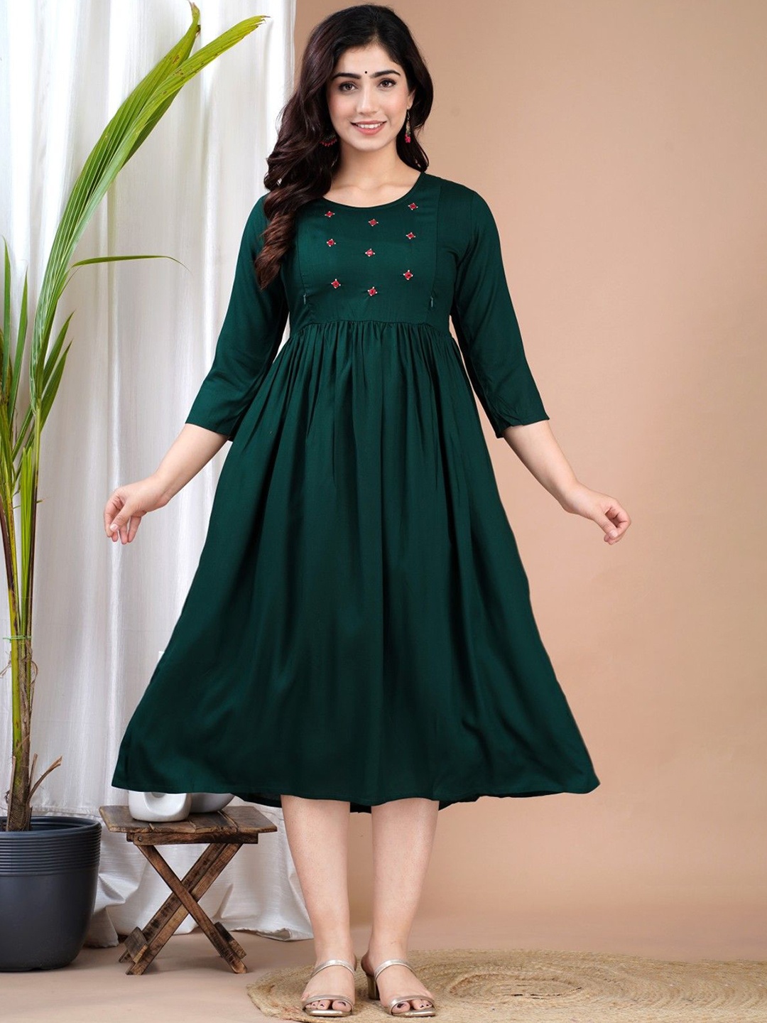 clothonus Asha Floral Embroidered Mirror Work Fit & Flare Maternity Ethnic Dress, Green
clothonus Asha Floral Embroidered Mirror Work Fit & Flare Maternity Ethnic Dress, Green