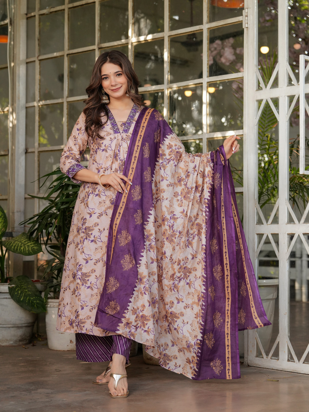 Moda Rapido Floral Printed Thread Work Straight Kurta With Trousers And Dupatta, Beige
Moda Rapido Floral Printed Thread Work Straight Kurta With Trousers And Dupatta, Beige