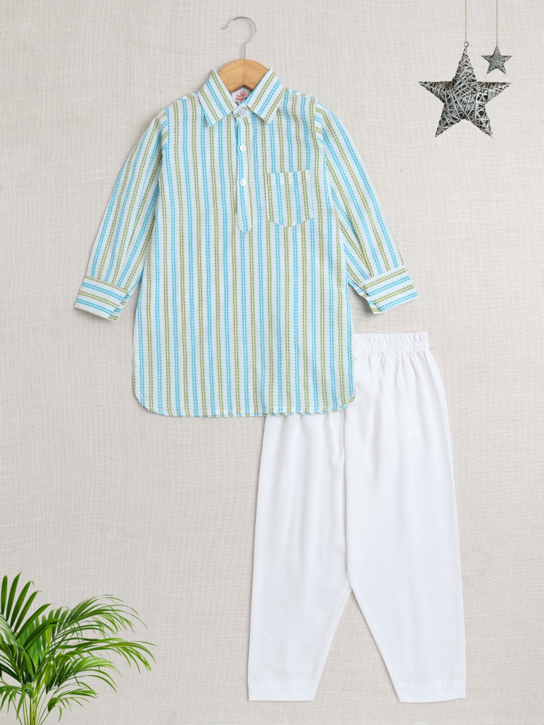 The Magic Wand Boys Striped Shirt Collar Pure Cotton Straight Kurta With Pyjamas, Green
The Magic Wand Boys Striped Shirt Collar Pure Cotton Straight Kurta With Pyjamas, Green