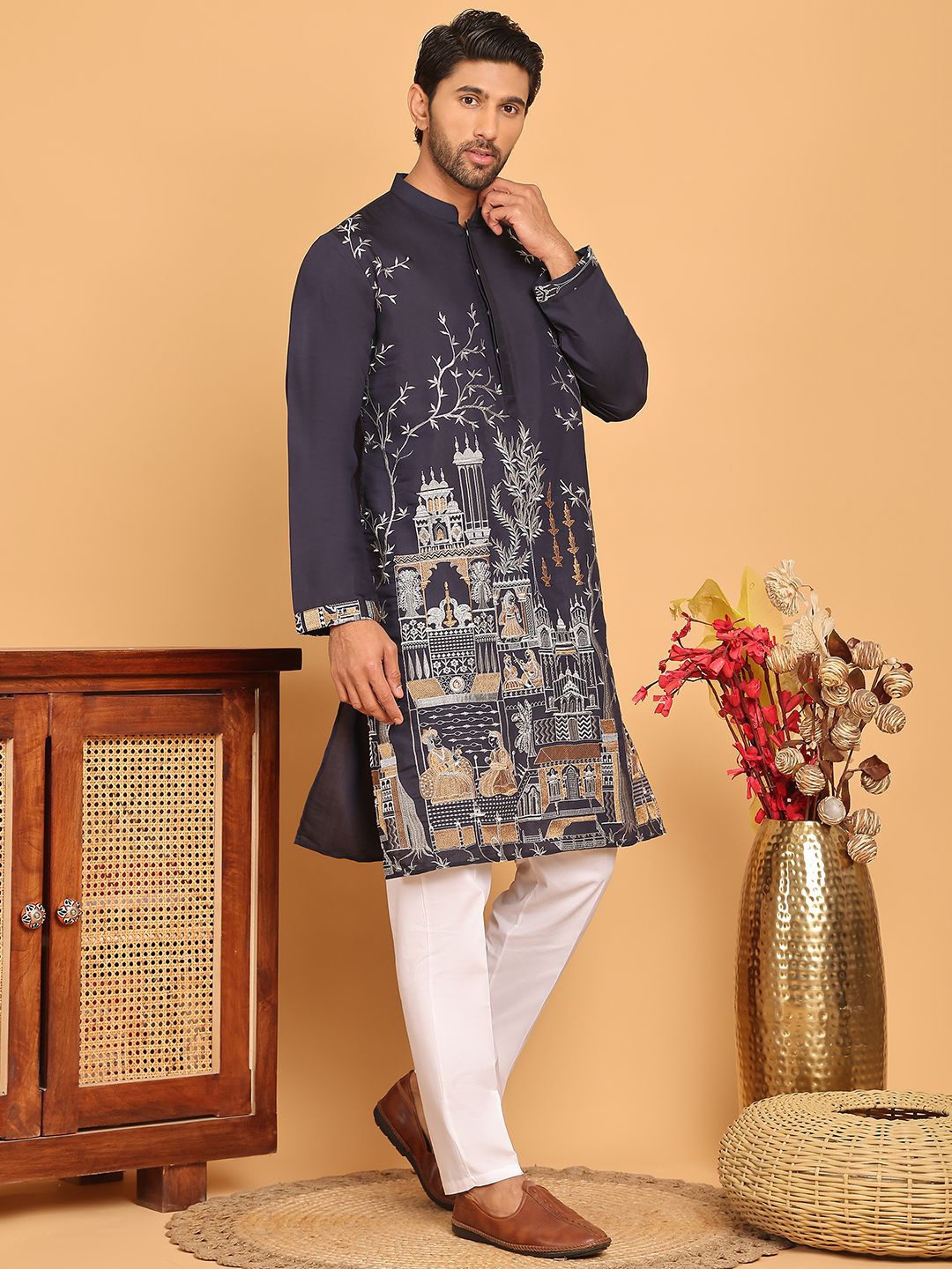 Jompers Ethnic Motifs Embroidered Mandarin Collar Straight Kurta With Pyjamas, Navy blue
Jompers Ethnic Motifs Embroidered Mandarin Collar Straight Kurta With Pyjamas, Navy blue