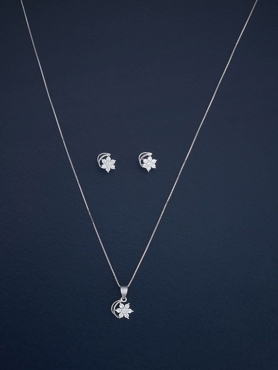 Kushal's Fashion Jewellery 92.5 Silver Rhodium-Plated Cubic Zirconia-Studded Jewellery Set
Kushal's Fashion Jewellery 92.5 Silver Rhodium-Plated Cubic Zirconia-Studded Jewellery Set
