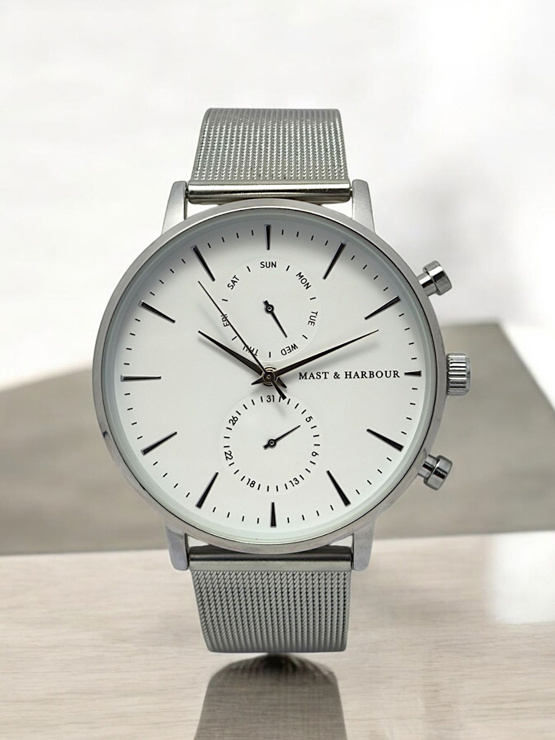 Mast & Harbour Men Brass Dial & Stainless Steel Bracelet Style Straps Analogue Watch MPMHI-001-SS, Silver
Mast & Harbour Men Brass Dial & Stainless Steel Bracelet Style Straps Analogue Watch MPMHI-001-SS, Silver