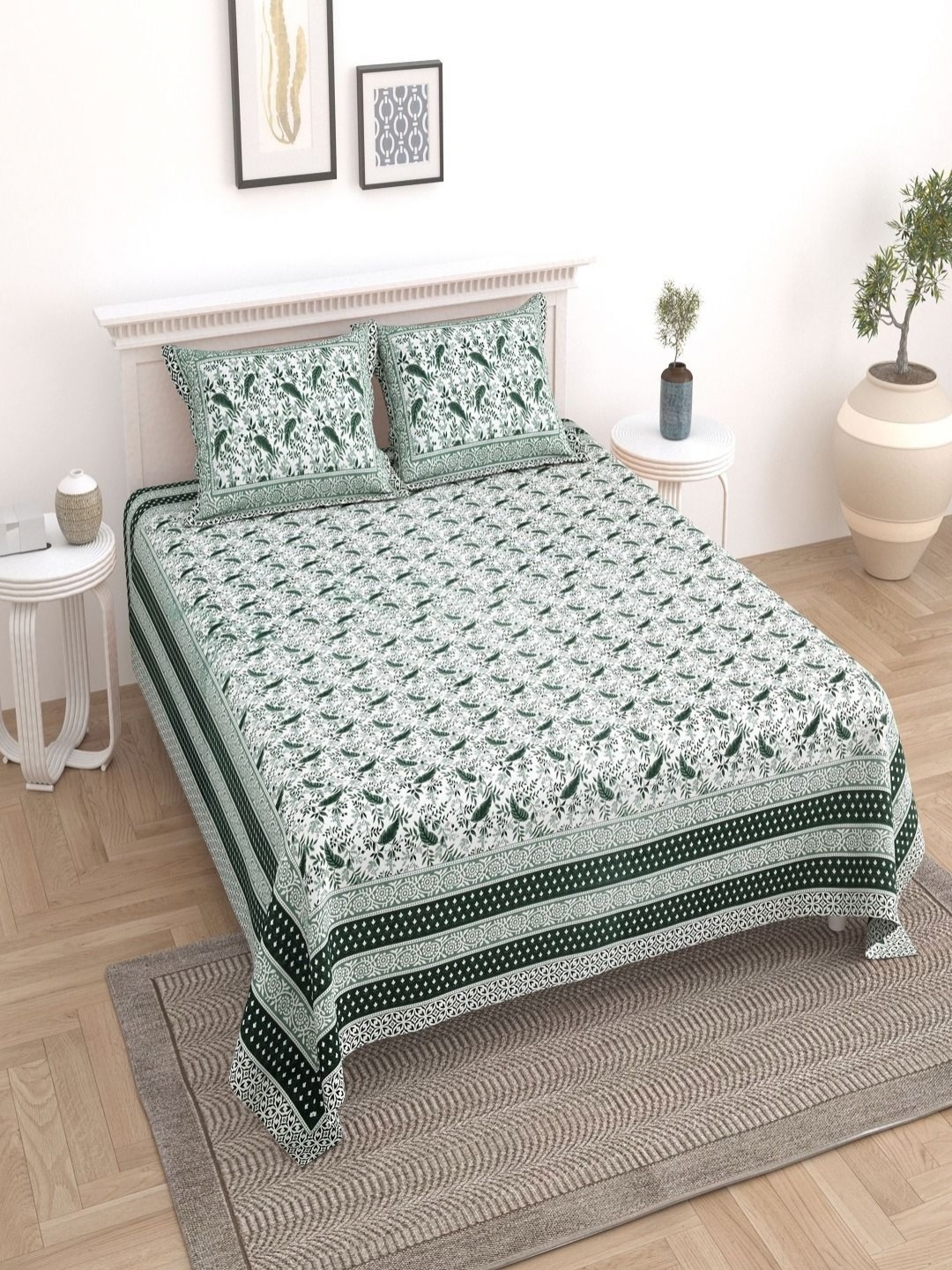 Myntra Elegant Homes Green Printed Pure Cotton180 TC King Bedsheet Set 2.74 m x 2.54 m
Myntra Elegant Homes Green Printed Pure Cotton180 TC King Bedsheet Set 2.74 m x 2.54 m