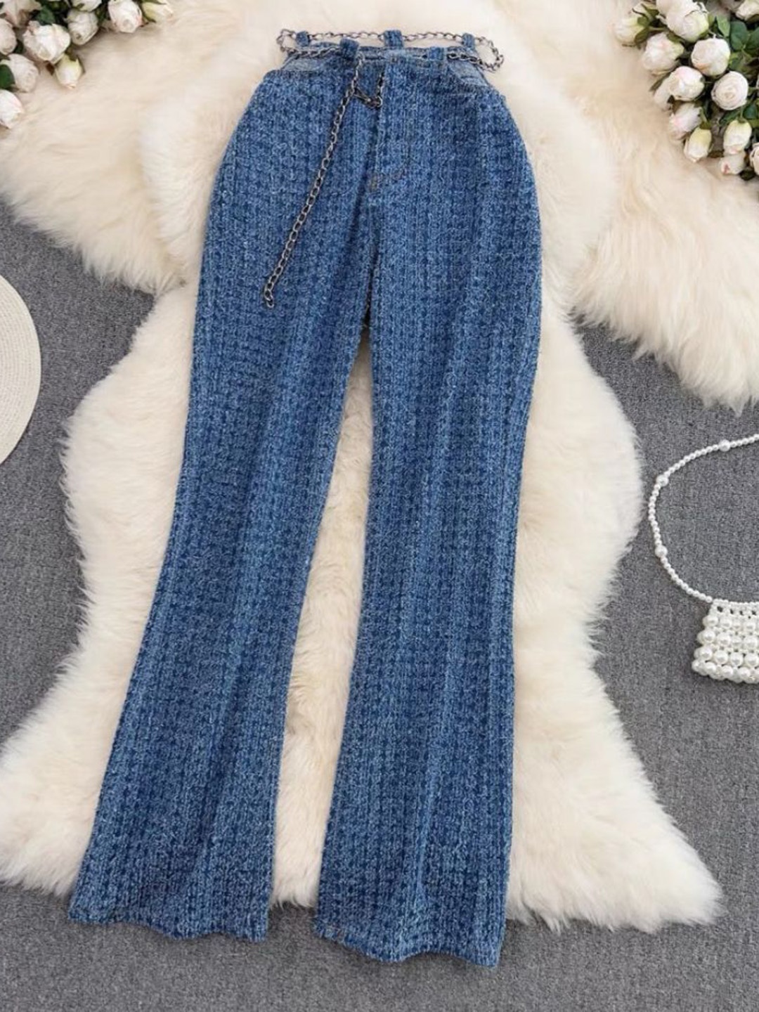 MADE FOR HER LABEL Women Aloura Waist Cut Out Detailing High Rise Flared Pants, Blue
MADE FOR HER LABEL Women Aloura Waist Cut Out Detailing High Rise Flared Pants, Blue
