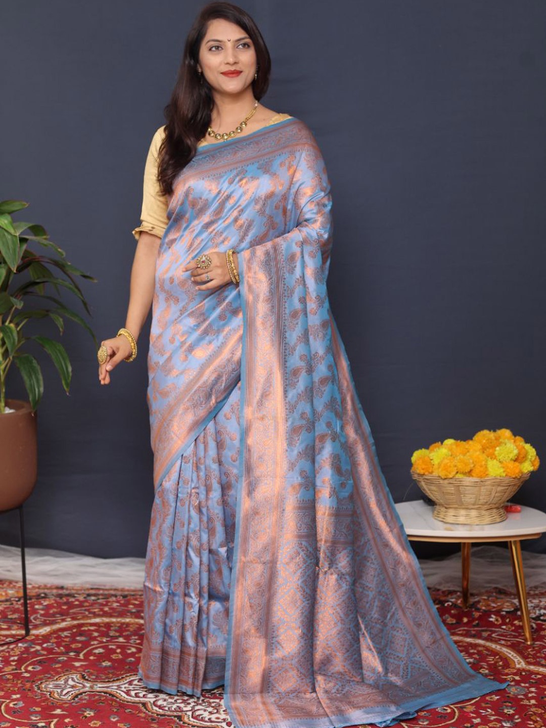 amirat Ethnic Motifs Woven Design Zari Pure Silk Banarasi Saree, Grey melange
amirat Ethnic Motifs Woven Design Zari Pure Silk Banarasi Saree, Grey melange