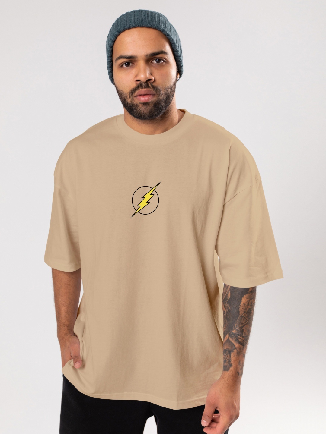 FLYIND VOGUE OUTFIT Men Flash Bio Finish Graphic Printed Cotton Oversized T-shirt, Beige
FLYIND VOGUE OUTFIT Men Flash Bio Finish Graphic Printed Cotton Oversized T-shirt, Beige