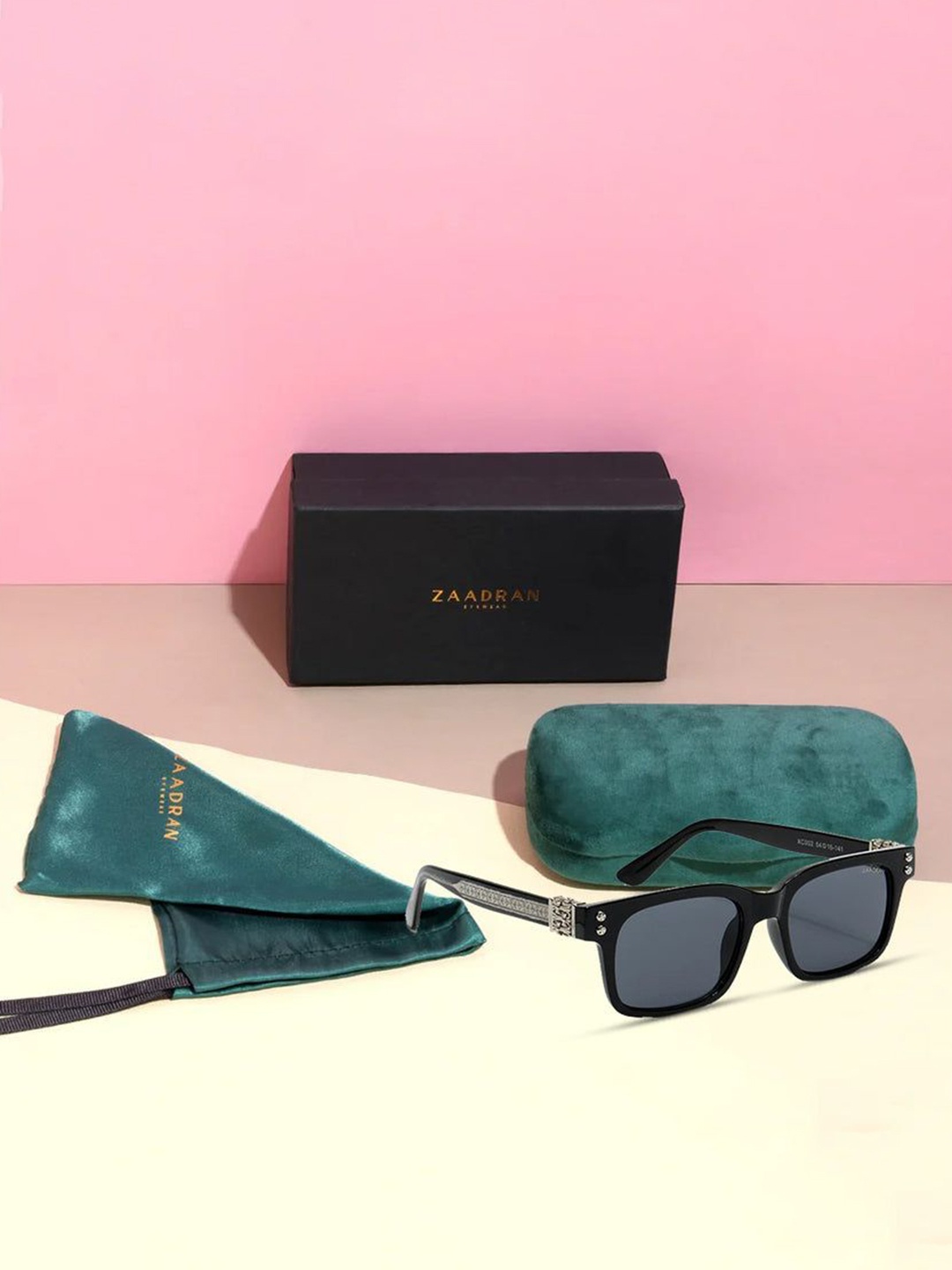 ZAADRAN Unisex Wayfarer Sunglasses with Polarised and UV Protected Lens ARIZONA, Black
ZAADRAN Unisex Wayfarer Sunglasses with Polarised and UV Protected Lens ARIZONA, Black