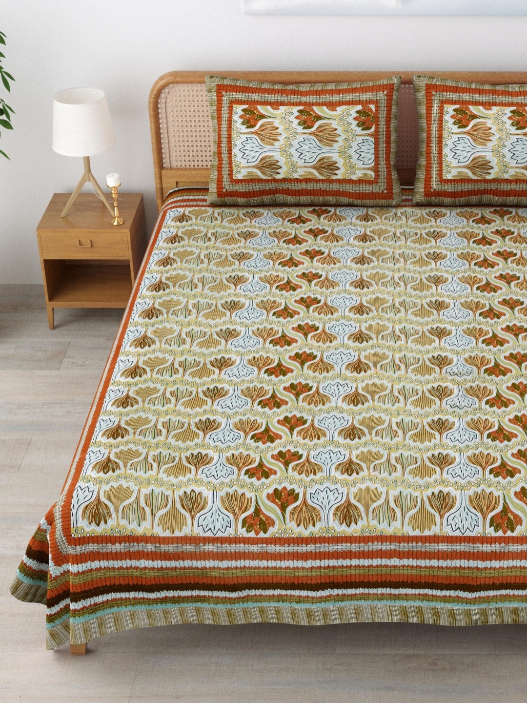MAFATLAL Sanskriti Brown & White Printed 144 TC Cotton King Bedsheet Set- 2.34 m x 2.70 m
MAFATLAL Sanskriti Brown & White Printed 144 TC Cotton King Bedsheet Set- 2.34 m x 2.70 m
