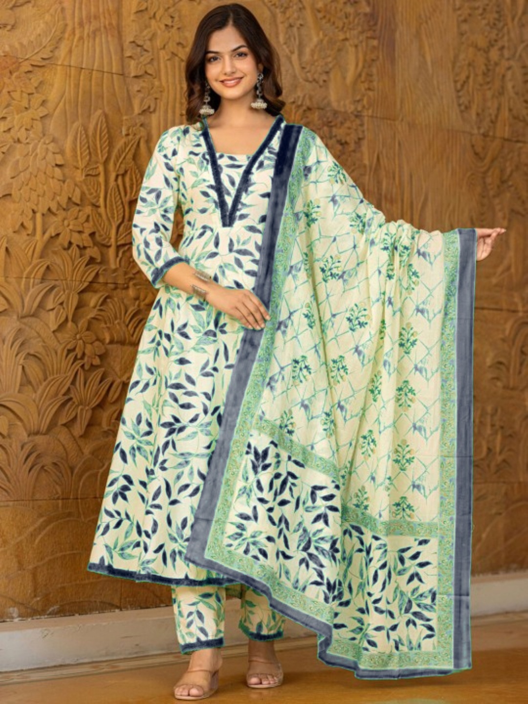GEKHA Floral Printed V-Neck Pure Cotton Anarkali Kurta With Trousers And Dupatta, White
GEKHA Floral Printed V-Neck Pure Cotton Anarkali Kurta With Trousers And Dupatta, White