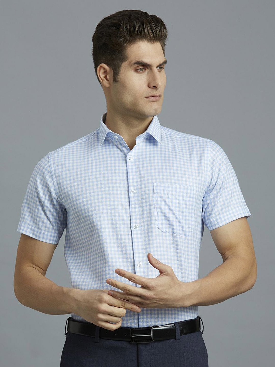 Reid & Taylor Men India Slim Fit Spread Collar Micro Checked Cotton Formal Shirt, White
Reid & Taylor Men India Slim Fit Spread Collar Micro Checked Cotton Formal Shirt, White