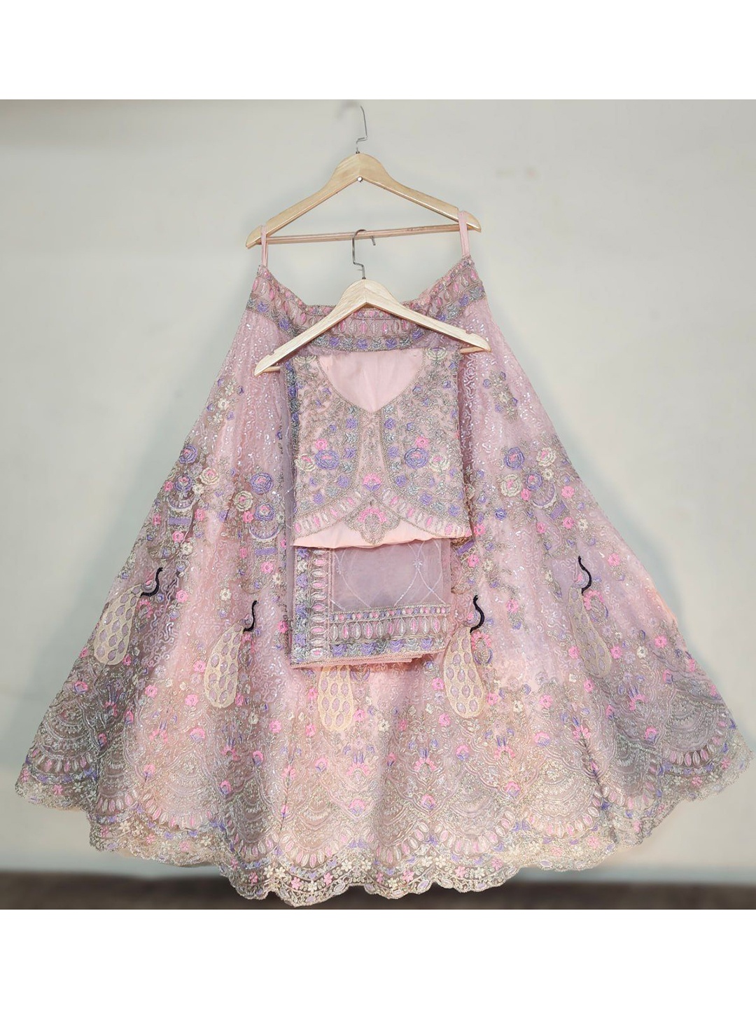 VILLE FASHION Embroidered Sequinned Semi-Stitched Lehenga & Unstitched Blouse With Dupatta, Pink
VILLE FASHION Embroidered Sequinned Semi-Stitched Lehenga & Unstitched Blouse With Dupatta, Pink