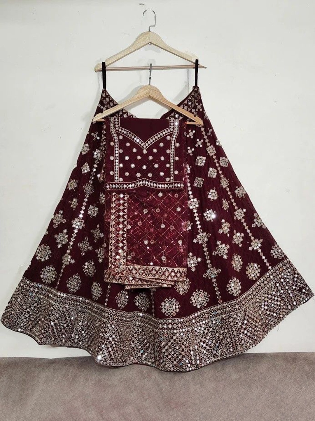 VILLE FASHION Embroidered Sequinned Semi-Stitched Lehenga & Unstitched Blouse With Dupatta, Burgundy
VILLE FASHION Embroidered Sequinned Semi-Stitched Lehenga & Unstitched Blouse With Dupatta, Burgundy