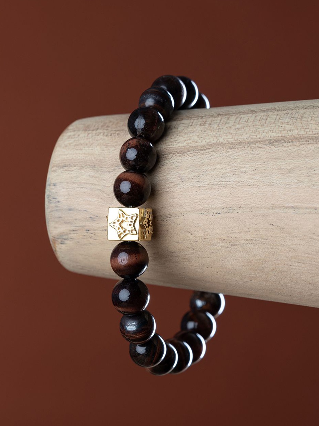 Stone Story By Shruti Men 925 Sterling Silver Gold-Plated Tigers Eye Elasticated Bracelet
Stone Story By Shruti Men 925 Sterling Silver Gold-Plated Tigers Eye Elasticated Bracelet