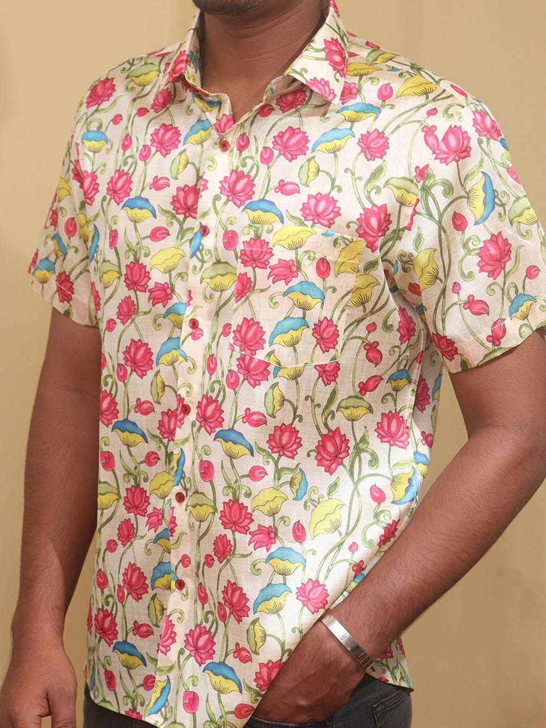 Luxurionworld Men Modern Spread Collar Floral Printed Silk Casual Shirt, Off white
Luxurionworld Men Modern Spread Collar Floral Printed Silk Casual Shirt, Off white