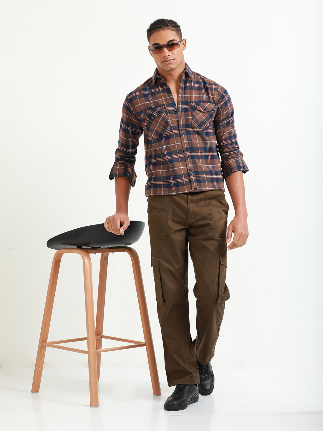 HOUSE OF MAHNOTS Men Comfort Slim Fit Spread Collar Tartan Checked Cotton Casual Shirt, Rust
HOUSE OF MAHNOTS Men Comfort Slim Fit Spread Collar Tartan Checked Cotton Casual Shirt, Rust
