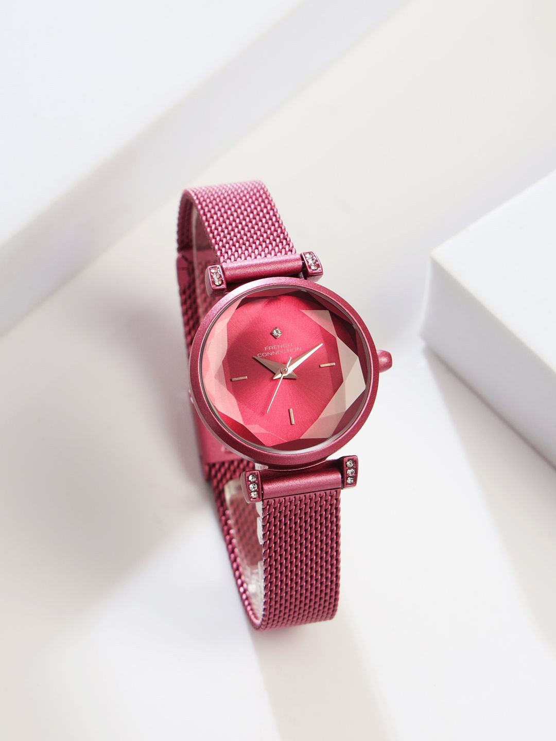 French Connection Women Dial & Stainless Steel Bracelet Style Straps Analogue Watch FCU5RM, Red
French Connection Women Dial & Stainless Steel Bracelet Style Straps Analogue Watch FCU5RM, Red