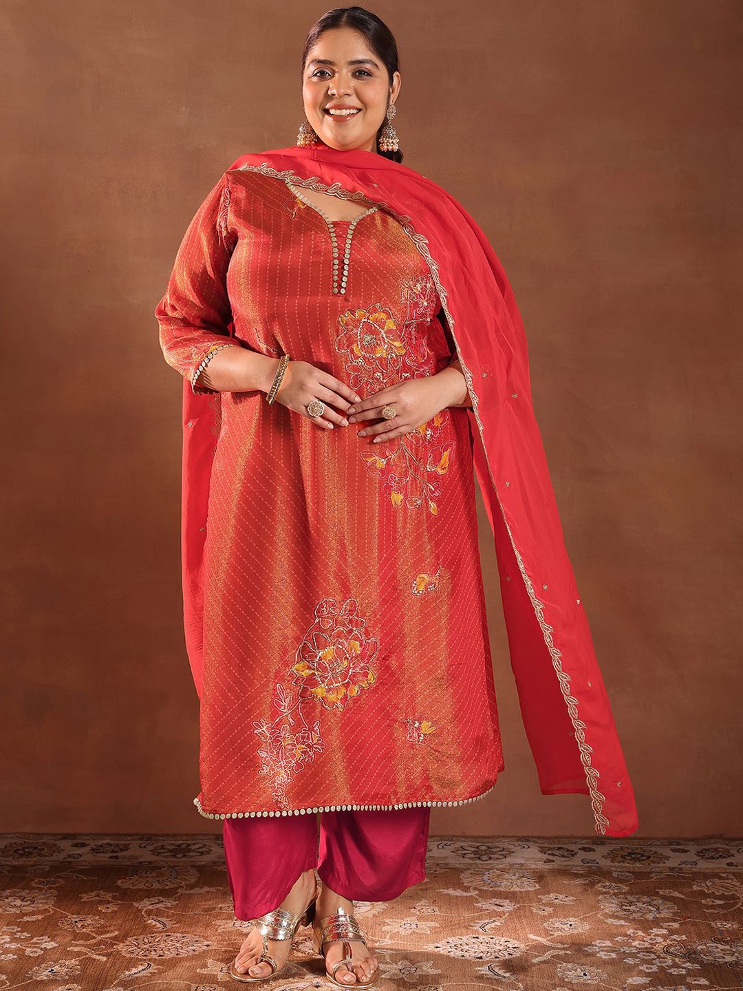 EXTRA LOVE BY LIBAS Plus Size Floral Printed Beads & Stones Kurta With Trousers & Dupatta, Red
EXTRA LOVE BY LIBAS Plus Size Floral Printed Beads & Stones Kurta With Trousers & Dupatta, Red