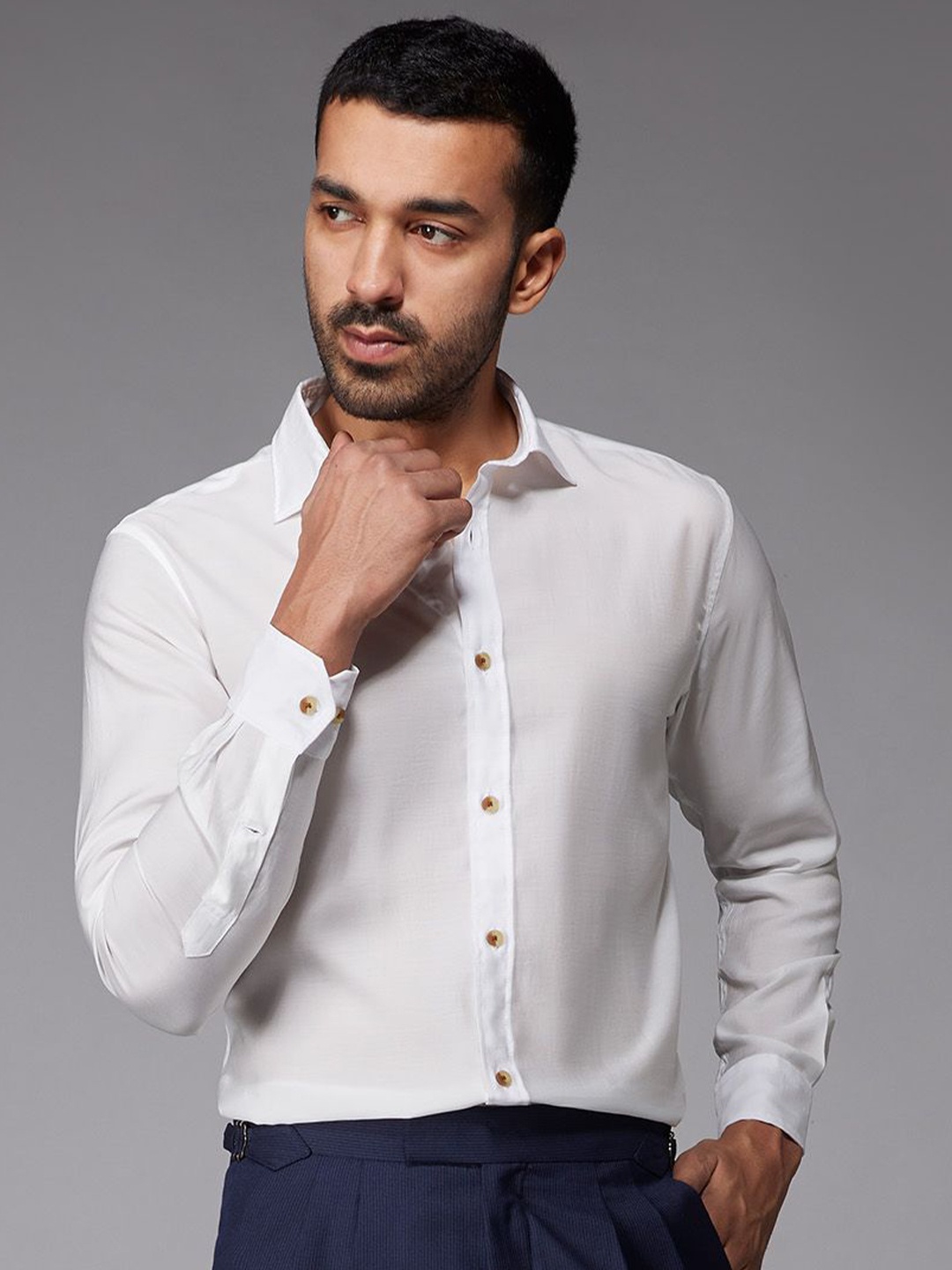 Bombay Shirt Company Men Custom Tailored Fit Cutaway Collar Solid Formal Shirt, White
Bombay Shirt Company Men Custom Tailored Fit Cutaway Collar Solid Formal Shirt, White