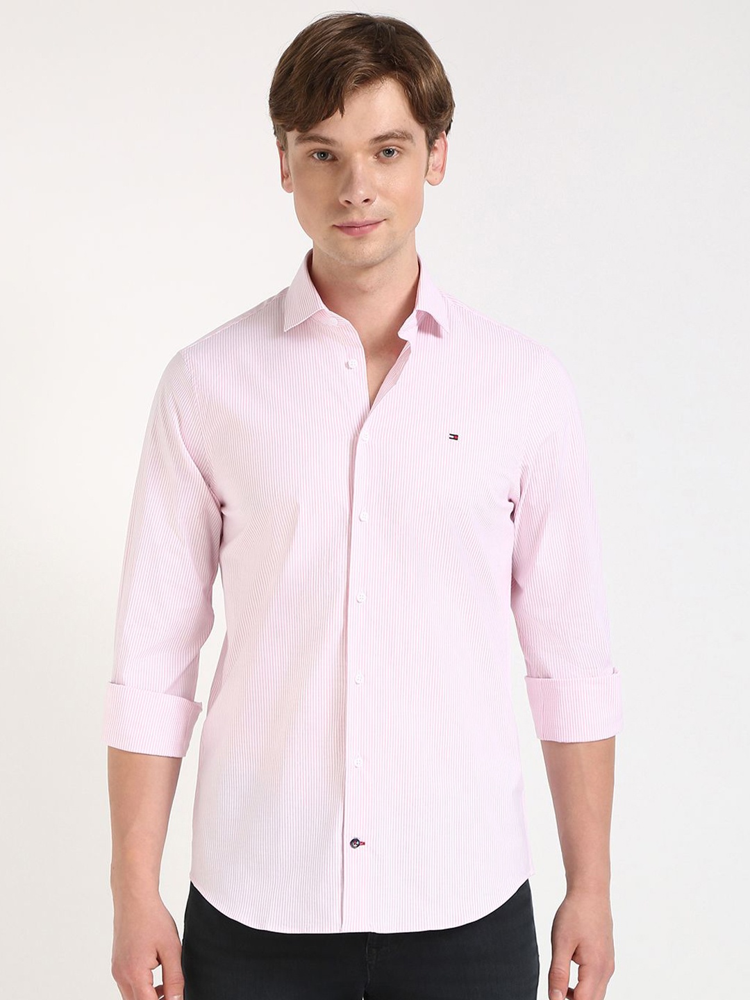 Tommy Hilfiger Men Slim Fit Spread Collar Vertical Striped Cotton Casual Shirt, Pink
Tommy Hilfiger Men Slim Fit Spread Collar Vertical Striped Cotton Casual Shirt, Pink