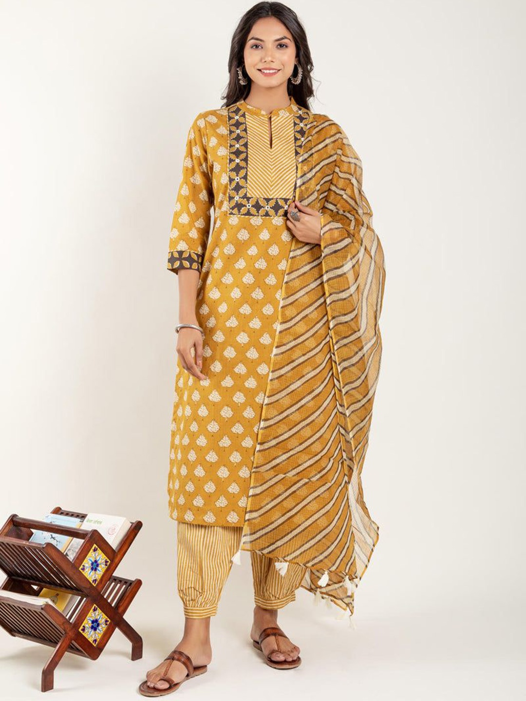Lookmark Floral Printed Mandarin Collar Straight Kurta With Salwar And Dupatta, Yellow
Lookmark Floral Printed Mandarin Collar Straight Kurta With Salwar And Dupatta, Yellow