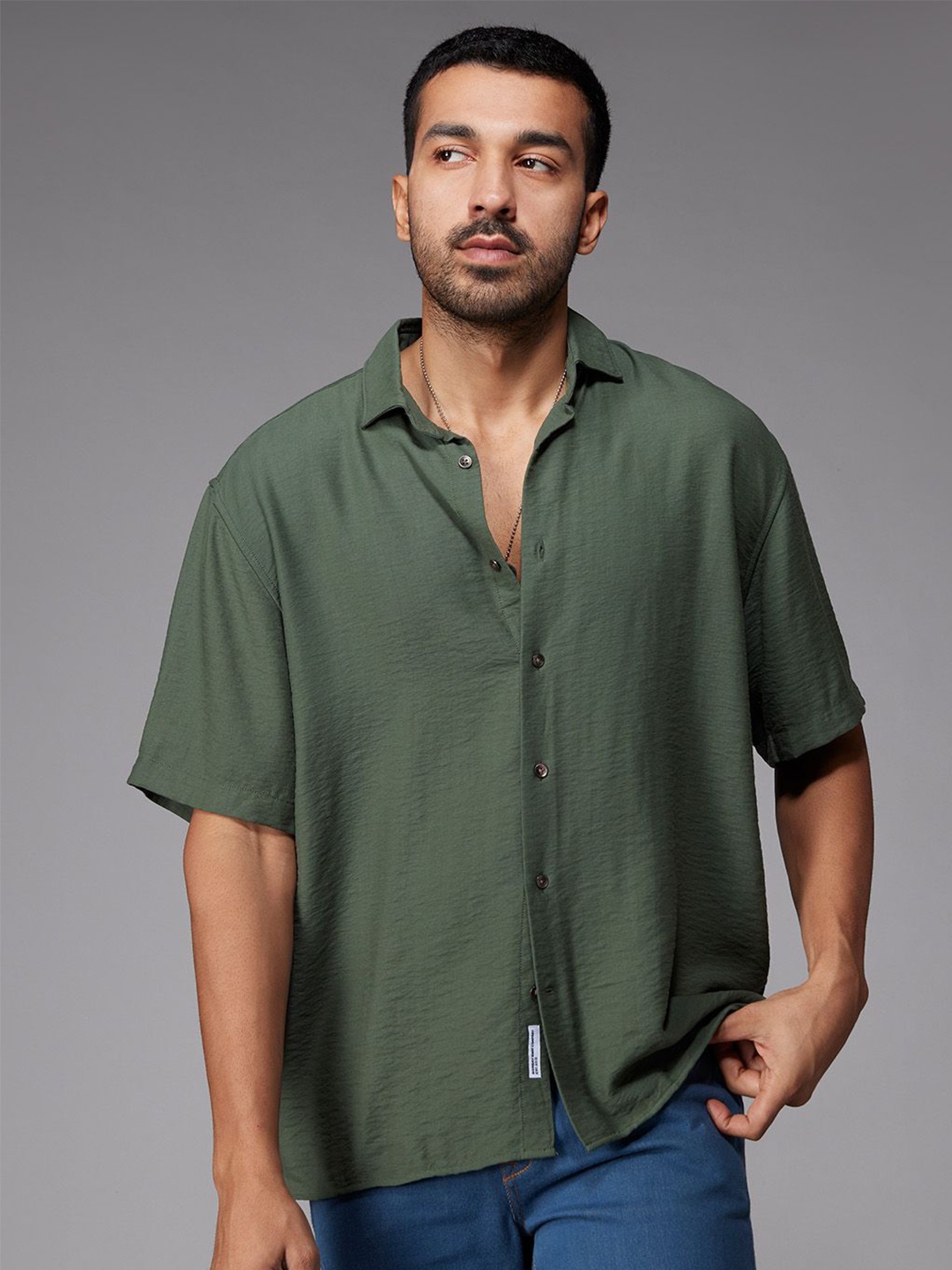 Bombay Shirt Company Men Comfort Oversized Fit Cutaway Collar Solid Casual Shirt, Green
Bombay Shirt Company Men Comfort Oversized Fit Cutaway Collar Solid Casual Shirt, Green