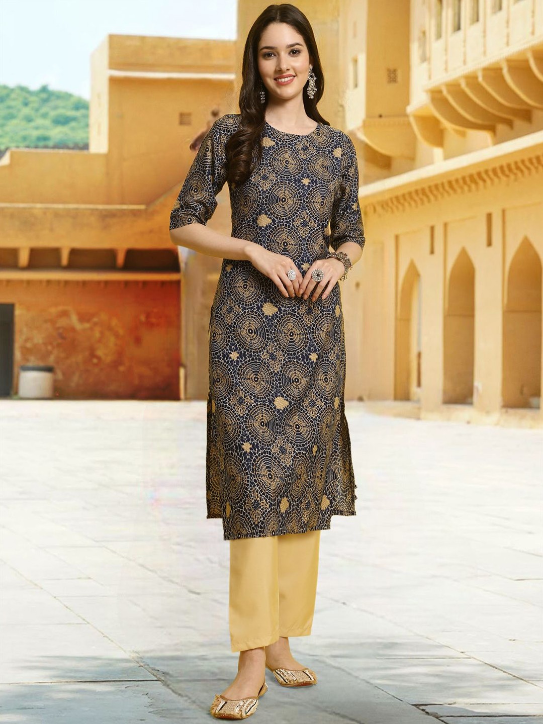 7Threads Ethnic Motifs Printed Round Neck Straight Kurta With Trousers, Navy blue
7Threads Ethnic Motifs Printed Round Neck Straight Kurta With Trousers, Navy blue