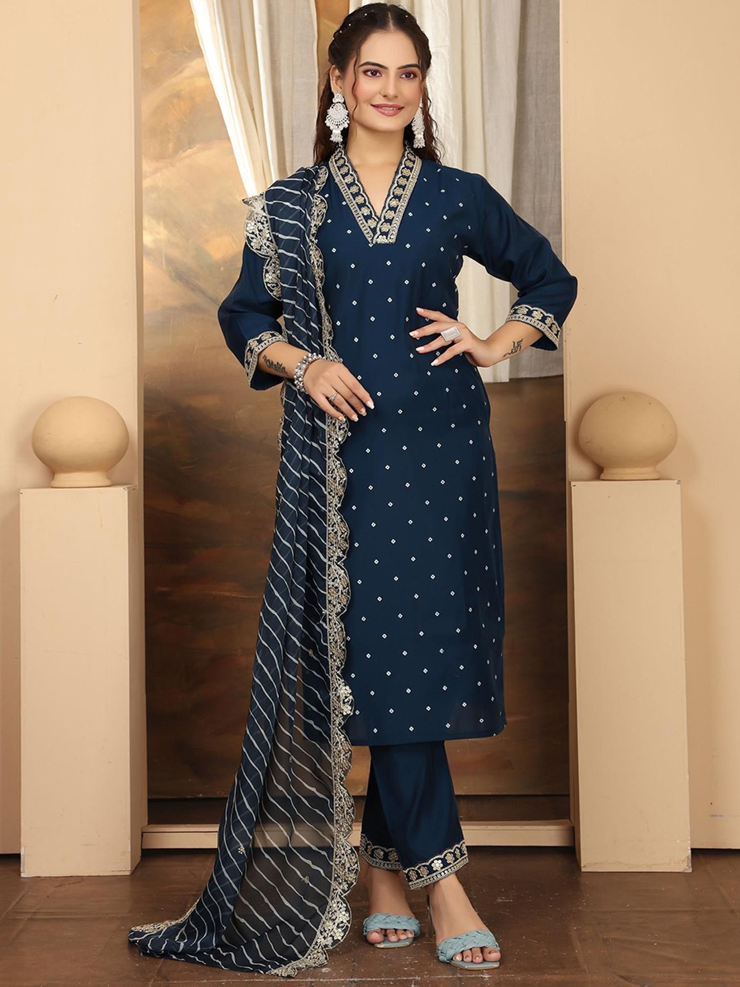 Lookmark Ethnic Motifs Printed V-Neck Sequinned Kurta With Trousers And Dupatta, Blue
Lookmark Ethnic Motifs Printed V-Neck Sequinned Kurta With Trousers And Dupatta, Blue
