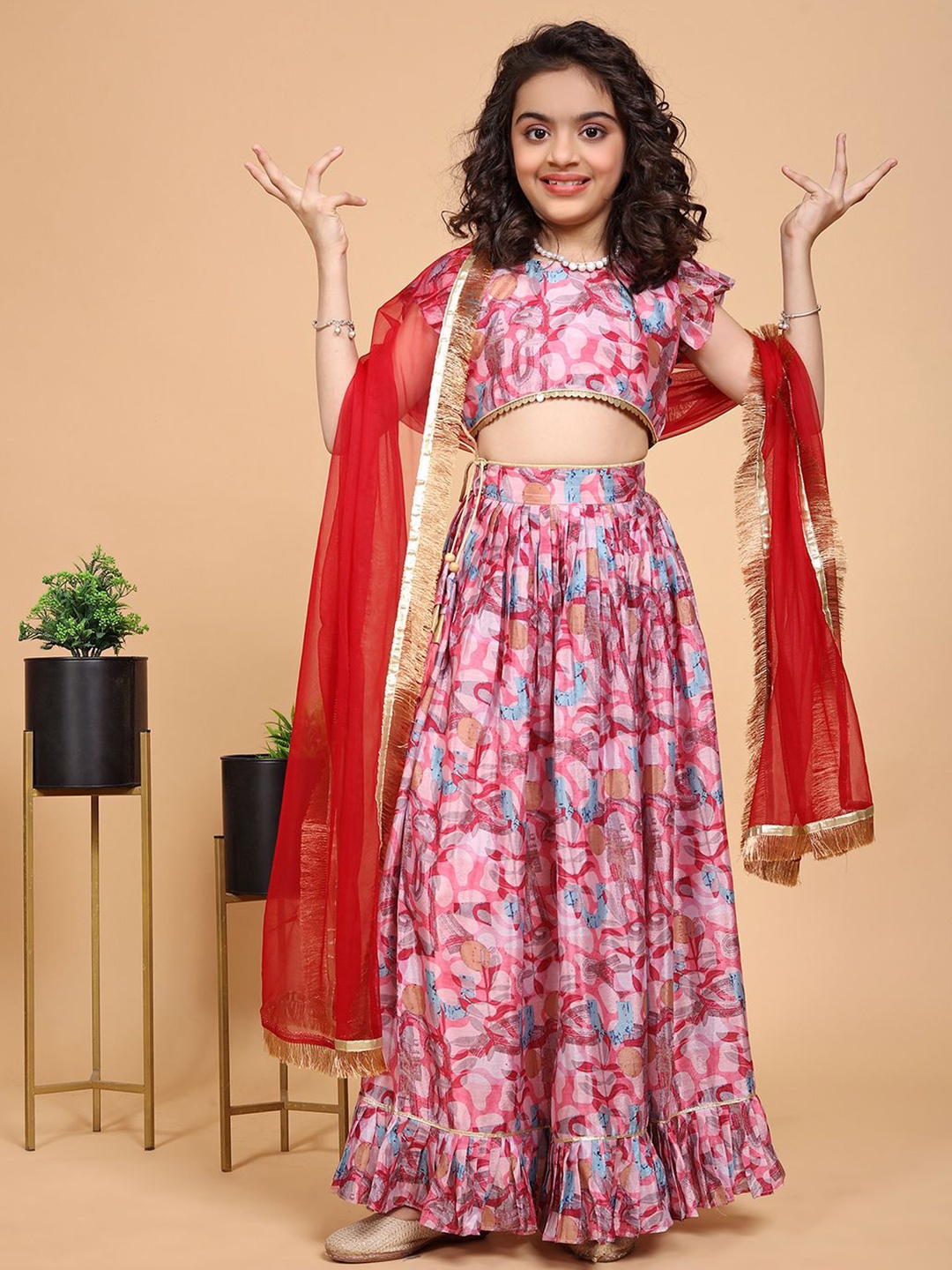 LOOKS AND LIKES Girls Printed Gotta Patti Ready to Wear Lehenga & Blouse With Dupatta, Pink
LOOKS AND LIKES Girls Printed Gotta Patti Ready to Wear Lehenga & Blouse With Dupatta, Pink