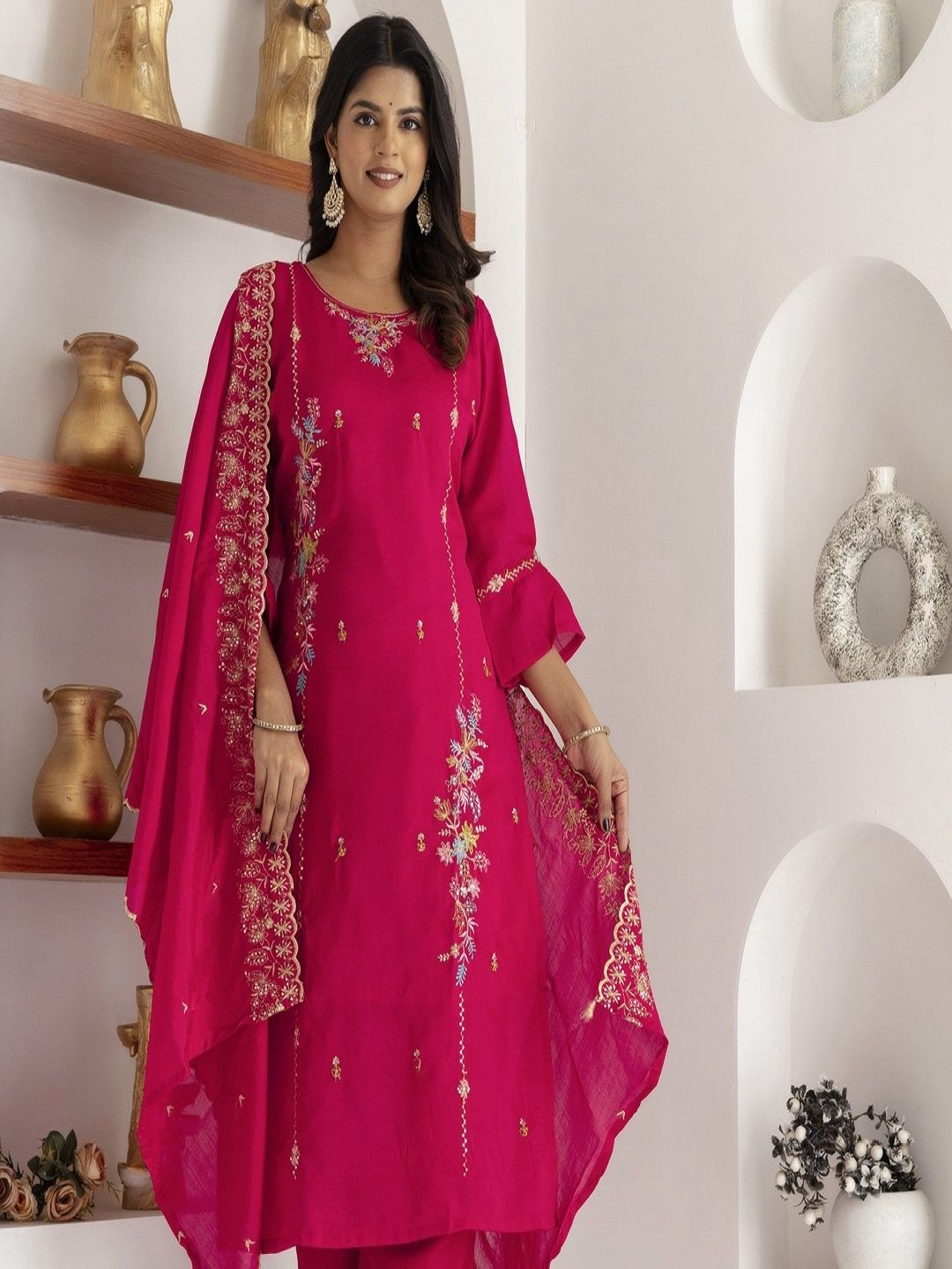 VredeVogel Floral Embroidered Round Neck Straight Kurta With Trouser And Dupatta, Red
VredeVogel Floral Embroidered Round Neck Straight Kurta With Trouser And Dupatta, Red